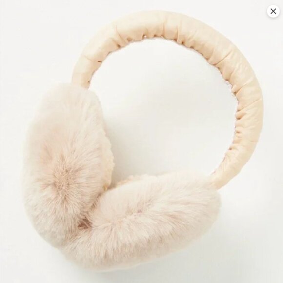 NEW anthropologie Cream Furry Faux-Fur Earmuffs Violet & Brooks - Picture 1 of 7